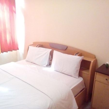 Simply Homy Guest House Pasteur Bandung Eksteriør billede
