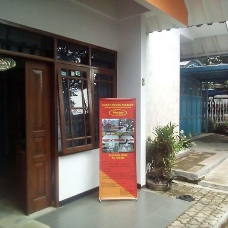 Simply Homy Guest House Pasteur Bandung Eksteriør billede