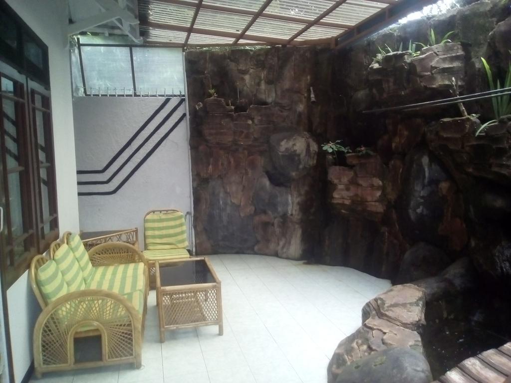 Simply Homy Guest House Pasteur Bandung Eksteriør billede